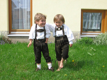 Boarisch gsunga, tanzt und glacht
